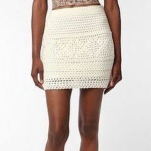 PINS AND NEEDLES U/O CROCHET CREAM SKIRT